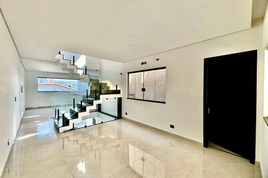 Sala de casa à venda com 3 quartos, 210m² em Jardim Vila Galvao, Guarulhos