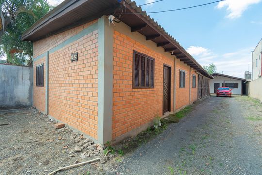 Casa à venda com 3 quartos, 232m² em Rio Branco, Canoas