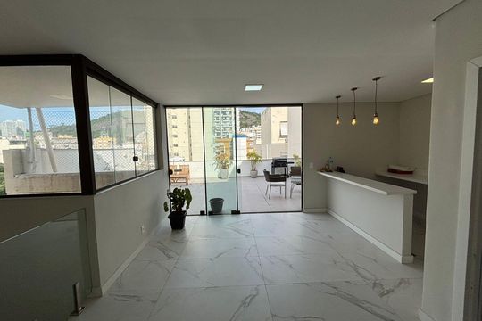 Área externa de apartamento para alugar com 3 quartos, 240m² em Botafogo, Rio de Janeiro