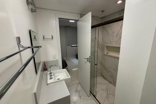 Banheiro de apartamento para alugar com 3 quartos, 240m² em Botafogo, Rio de Janeiro