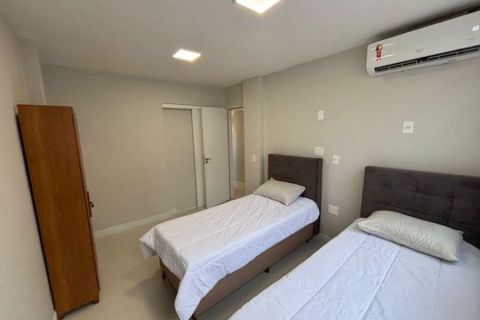 Quarto de apartamento para alugar com 3 quartos, 240m² em Botafogo, Rio de Janeiro