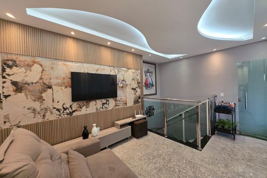 Apartamento à venda com 3 quartos, 160m² em Milionários, Belo Horizonte