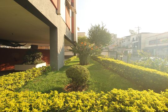 Hall de entrada de apartamento à venda com 3 quartos, 105m² em Vila Monumento, São Paulo