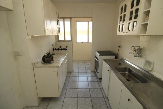 Cozinha de apartamento à venda com 3 quartos, 105m² em Vila Monumento, São Paulo