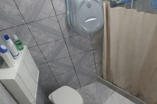 Banheiro de apartamento à venda com 1 quarto, 38m² em Itanhangá, Rio de Janeiro