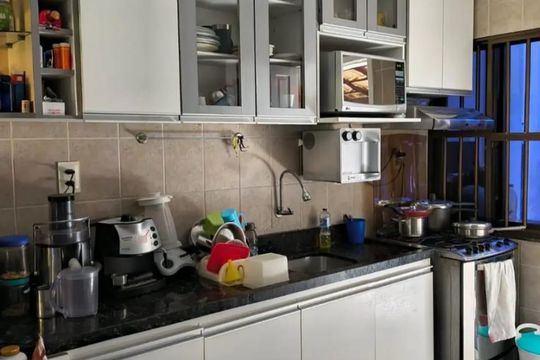 Cozinha de casa de condomínio para alugar com 3 quartos, 90m² em Itapuã, Salvador