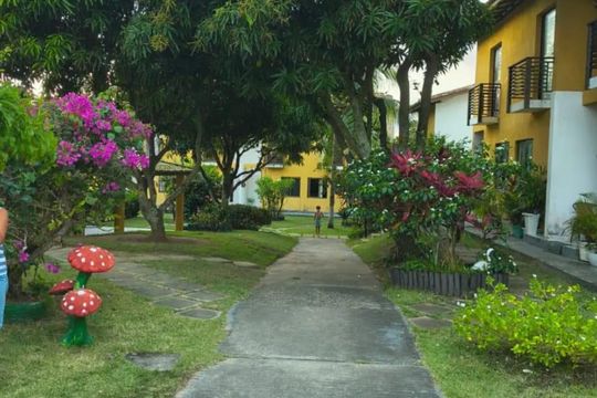 Área externa de casa de condomínio para alugar com 3 quartos, 90m² em Itapuã, Salvador