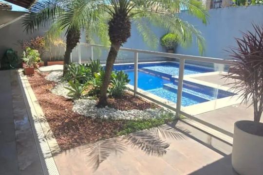 Piscina de casa para alugar com 4 quartos, 419m² em Patamares, Salvador
