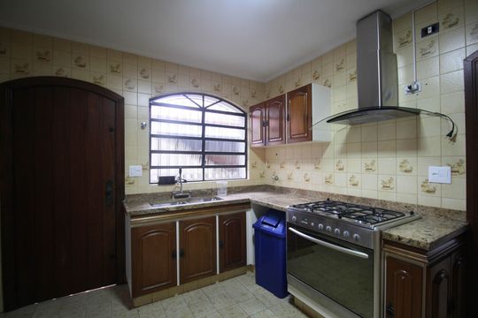 Cozinha - Armários de casa para alugar com 5 quartos, 365m² em Vila Tramontano, São Paulo