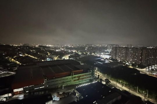 Vista da janela de apartamento para alugar com 2 quartos, 42m² em Canhema, Diadema