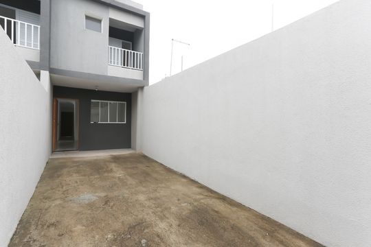 Garagem  de casa à venda com 2 quartos, 89m² em Jardim São Vicente, São Paulo