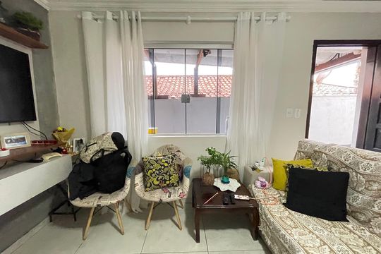 Sala de casa para alugar com 2 quartos, 124m² em Jardim Celeste, São Paulo
