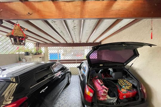 Garagem de casa para alugar com 2 quartos, 124m² em Jardim Celeste, São Paulo