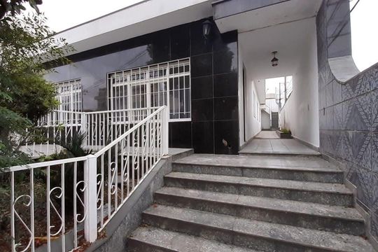 Área externa de casa à venda com 3 quartos, 255m² em Jardim Penha, São Paulo