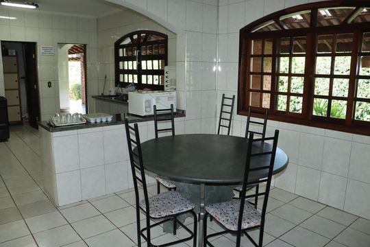 Casa para alugar com 4 quartos, 710m² em Água Espraiada, Cotia