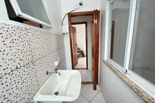 Área de Serviço de casa para alugar com 3 quartos, 145m² em Osvaldo Cruz, Rio de Janeiro