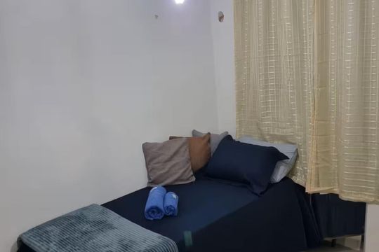 Quarto de apartamento para alugar com 2 quartos, 50m² em Santa Cruz, Rio de Janeiro