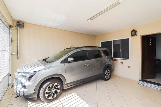 Garagem de casa à venda com 2 quartos, 100m² em Itaquera, São Paulo