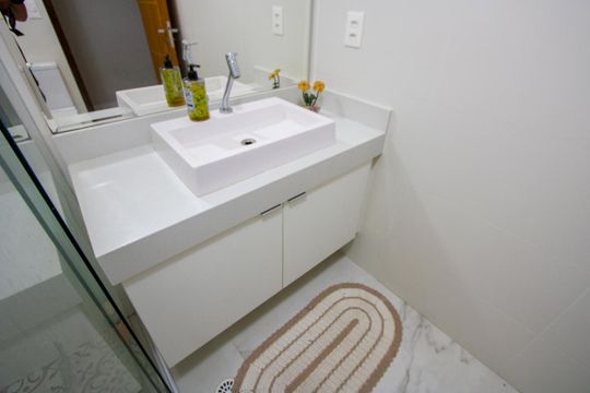 Banheiro social de apartamento para alugar com 3 quartos, 205m² em Vila Valparaíso, Santo André