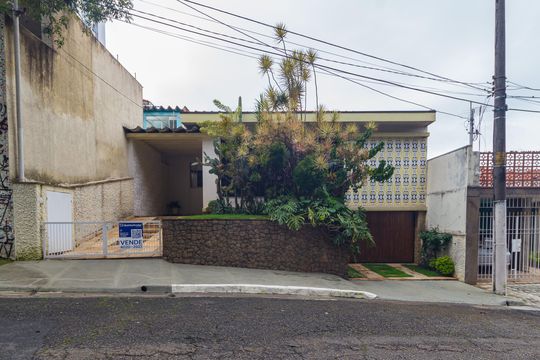 Fachada de casa à venda com 3 quartos, 194m² em Água Rasa, São Paulo