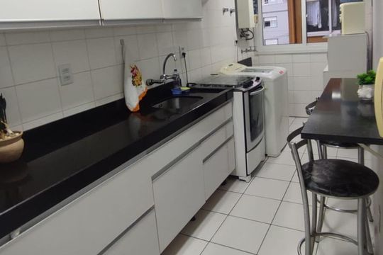 Cozinha de apartamento à venda com 2 quartos, 74m² em Centro, São Leopoldo