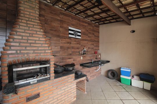 Área Gourmet de casa à venda com 3 quartos, 239m² em Planalto, Belo Horizonte