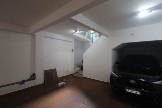 Garagem de casa à venda com 3 quartos, 239m² em Planalto, Belo Horizonte