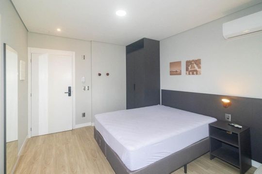 Studio  de kitnet/studio para alugar com 1 quarto, 27m² em Centro Histórico, Porto Alegre