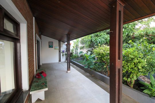 Varanda de casa à venda com 5 quartos, 640m² em Rolinópolis, São Paulo