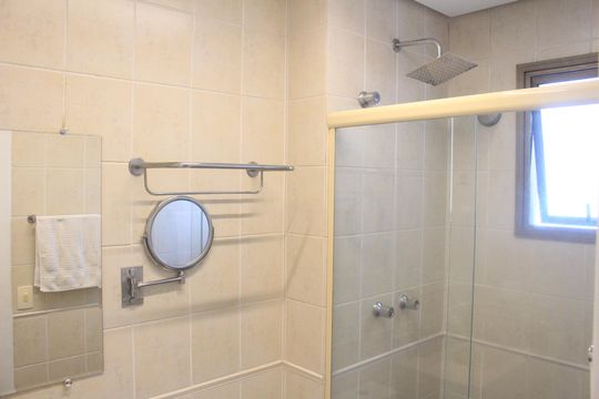 Banheiro de kitnet/studio à venda com 1 quarto, 38m² em Santa Paula, São Caetano do Sul