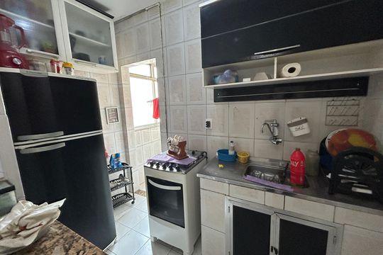 Cozinha de apartamento para alugar com 2 quartos, 80m² em Guadalupe, Rio de Janeiro
