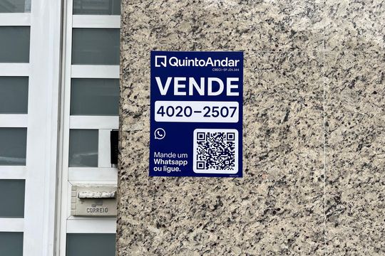 Placa de apartamento à venda com 3 quartos, 74m² em Pinheiros, São Paulo