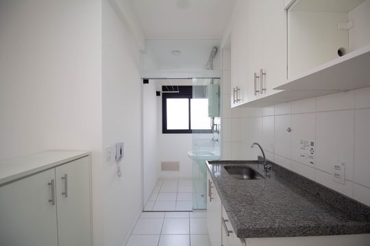 Cozinha de apartamento para alugar com 2 quartos, 42m² em Freguesia do Ó, São Paulo