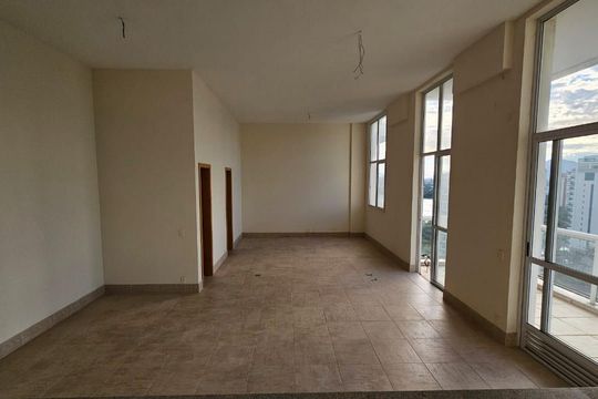 Sala/Quarto de apartamento à venda com 2 quartos, 74m² em Barra da Tijuca, Rio de Janeiro