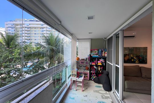 Varanda de apartamento à venda com 3 quartos, 83m² em Barra da Tijuca, Rio de Janeiro