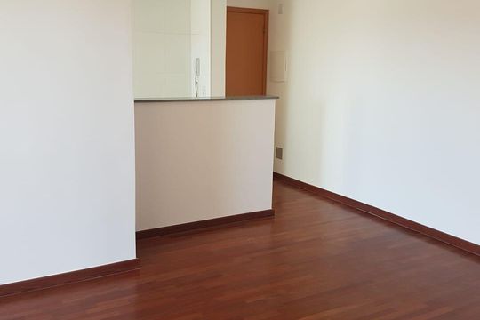 Sala de apartamento à venda com 3 quartos, 74m² em Quitaúna, Osasco