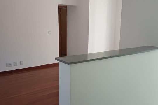 Sala de apartamento à venda com 3 quartos, 74m² em Quitaúna, Osasco