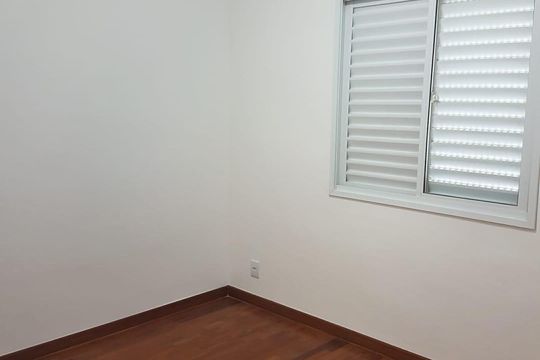 Quarto de apartamento à venda com 3 quartos, 74m² em Quitaúna, Osasco
