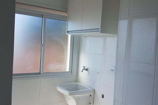 Área de serviço de apartamento à venda com 3 quartos, 74m² em Quitaúna, Osasco