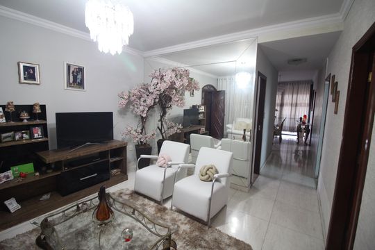 Sala 2 de casa para alugar com 4 quartos, 650m² em Riacho das Pedras, Contagem