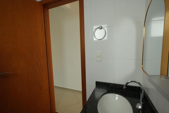 Banheiro Social de apartamento para alugar com 2 quartos, 56m² em Vila Alpina, Santo André
