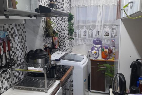 Cozinha de apartamento à venda com 2 quartos, 42m² em Vila Cristalia, São Paulo