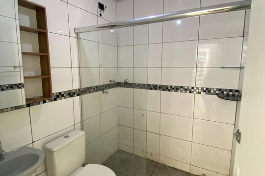 Banheiro de casa à venda com 2 quartos, 85m² em Jardim Consorcio, São Paulo