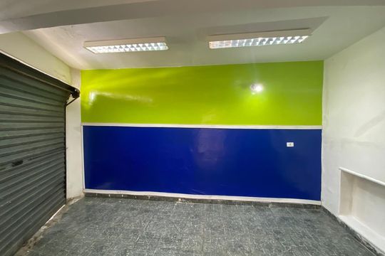 Garagem de casa à venda com 2 quartos, 85m² em Jardim Consorcio, São Paulo