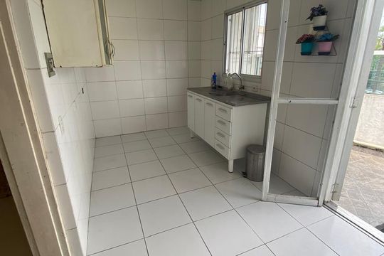 Cozinha de casa à venda com 2 quartos, 85m² em Jardim Consorcio, São Paulo