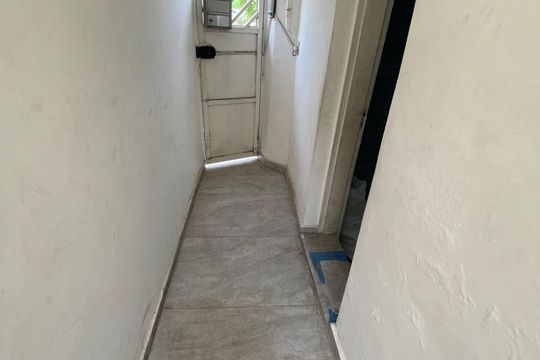 Corredor de casa à venda com 2 quartos, 85m² em Jardim Consorcio, São Paulo