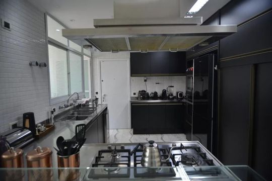 Apartamento à venda com 4 quartos, 191m² em Vila Valparaíso, Santo André