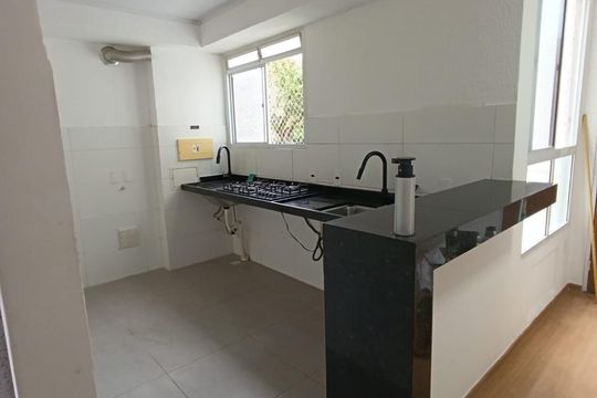 Cozinha de apartamento para alugar com 2 quartos, 44m² em Santa Cruz, Rio de Janeiro
