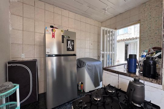 Cozinha e Área de Serviço de apartamento à venda com 2 quartos, 40m² em Recreio dos Bandeirantes, Rio de Janeiro