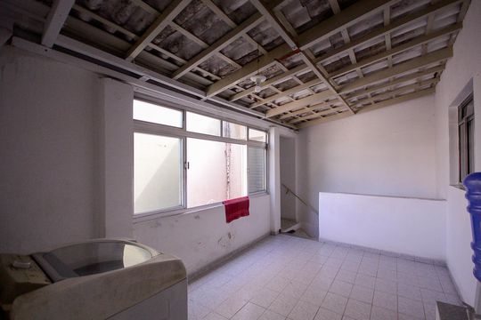 Casa 2 - Área de Serviço  de casa à venda com 6 quartos, 200m² em Sacoma, São Paulo